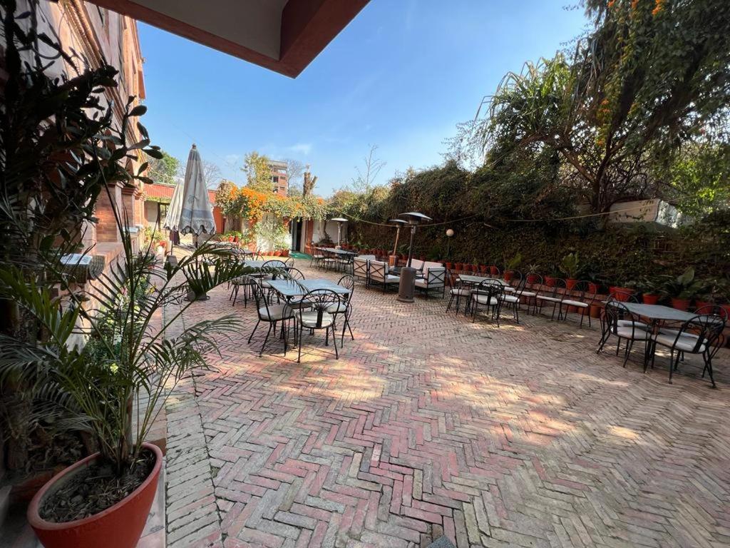 Summit Hotel Lalitpur Extérieur photo