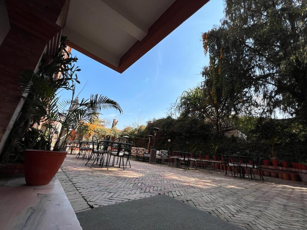 Summit Hotel Lalitpur Extérieur photo