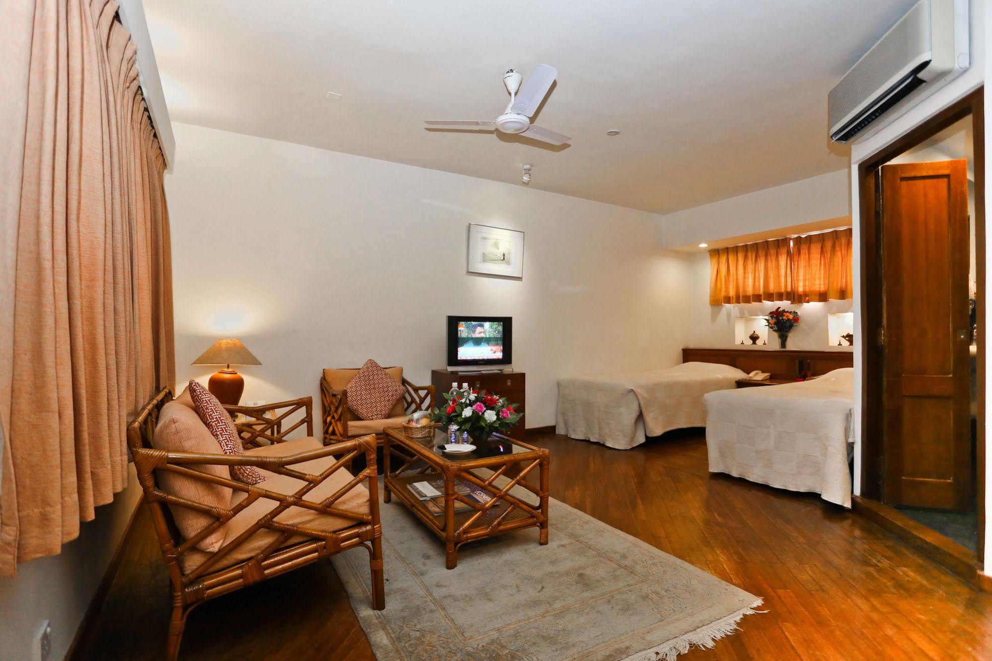 Summit Hotel Lalitpur Extérieur photo
