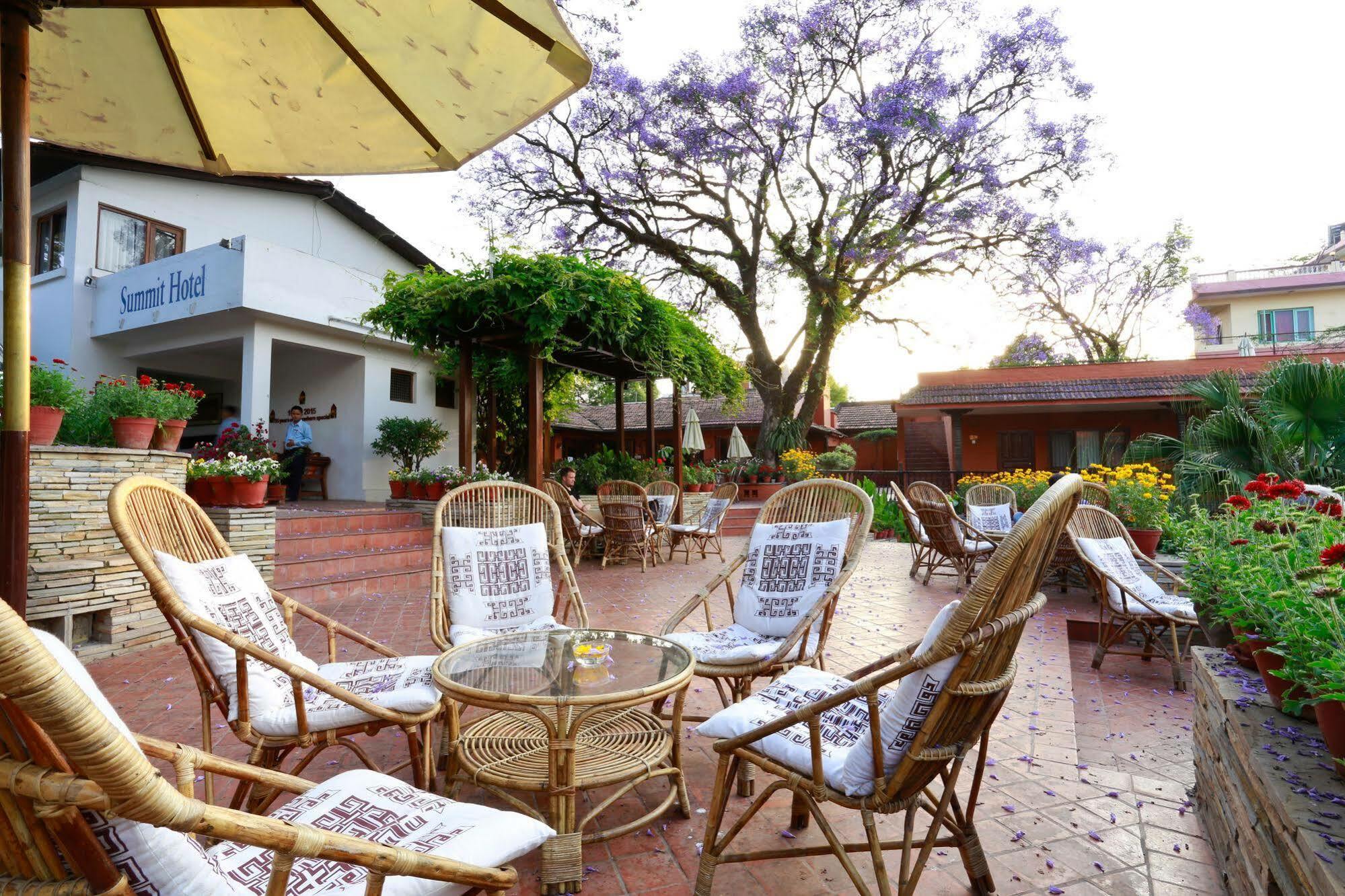 Summit Hotel Lalitpur Extérieur photo